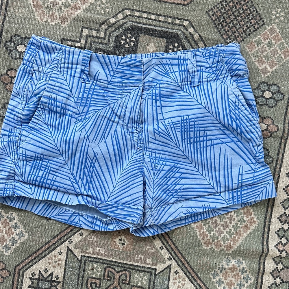 Vineyard Vines shorts